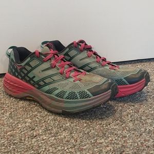 Women's Hoka One One Speedgoat 2, size 8